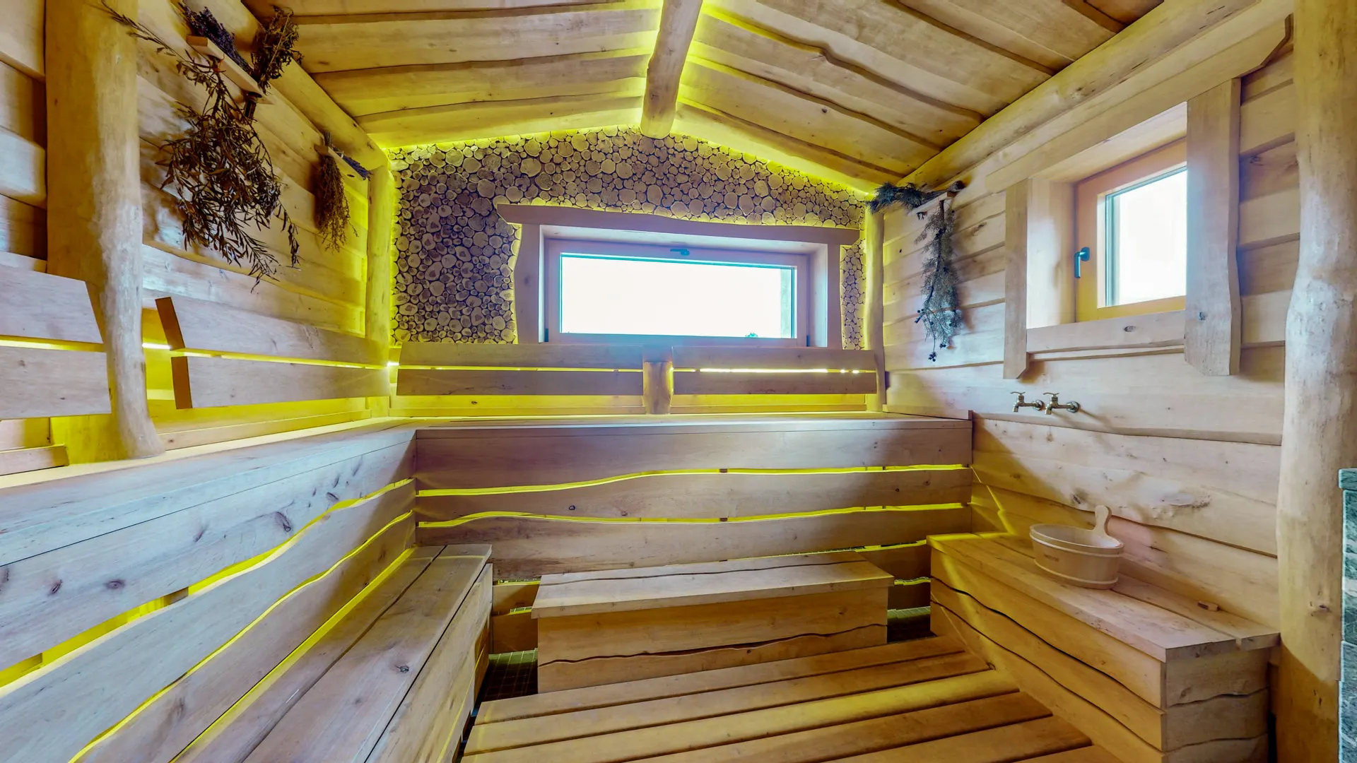 Ferienhaus-Zweitwohnsitz-Luxus-Blockhaus-Holz-Marmor-Turracher Höhe-Chalet (26)
