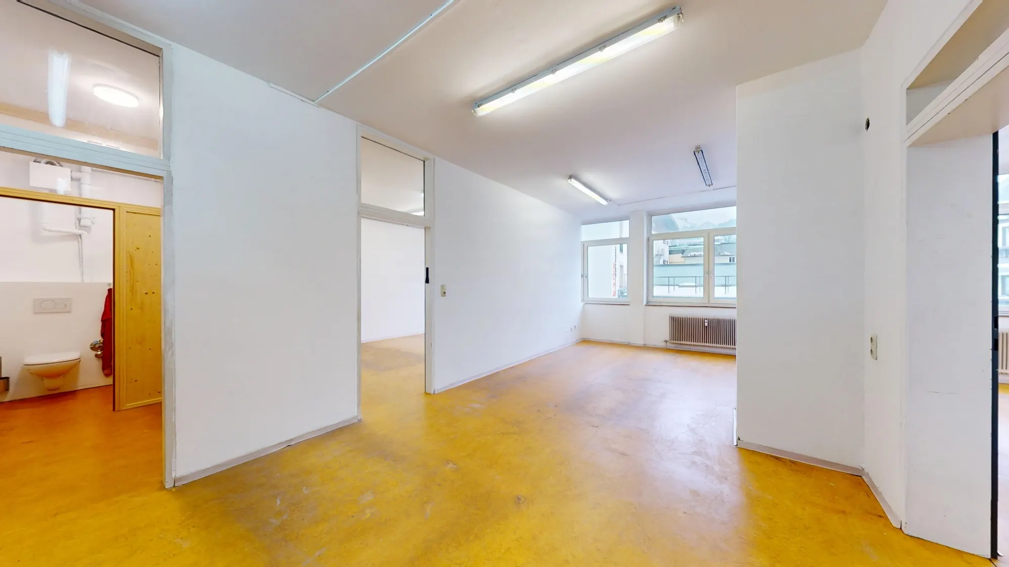 Groe-Geschaftsflache-mit-Buro-in-Zentrumsmitte-von-Saalfelden-02052026_095407